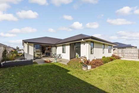 Photo of property in 16 Kuini Place, Motueka, 7120