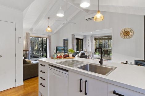 Photo of property in 52 Panorama Drive, Welcome Bay, Tauranga, 3175