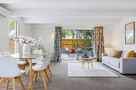 Photo of property in 1/143a Weston Road, St Albans, Christchurch, 8052