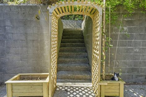 Photo of property in 7 Winchester Avenue, Pinehaven, Upper Hutt, 5019