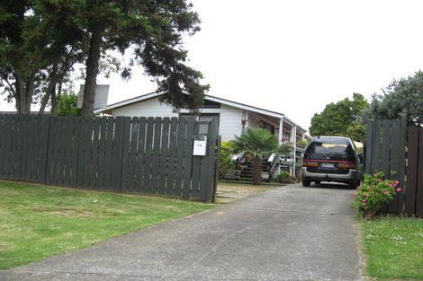 Photo of property in 14 Vimy Place, Mangere, Auckland, 2022