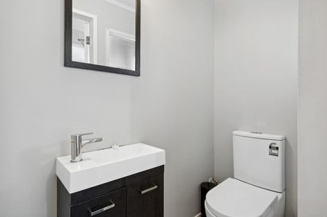 Photo of property in 18 Brightwater Crescent, Totara Park, Upper Hutt, 5018