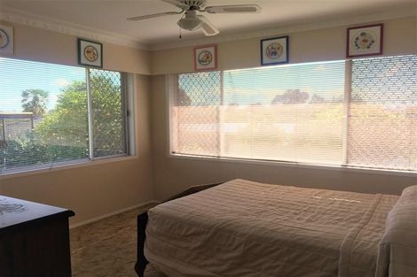 Photo of property in 14 Renwick Street, Papakura, 2110