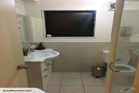 Photo of property in 1/36 Sherwood Avenue, Te Atatu South, Auckland, 0610