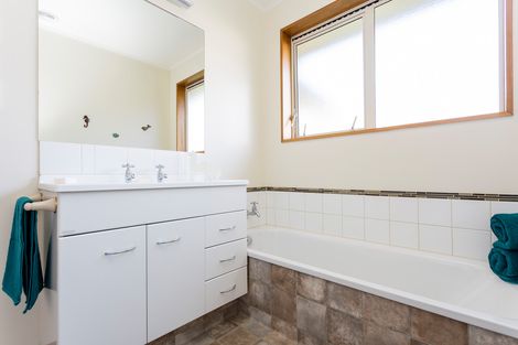 Photo of property in 185 Shetland Street, Wakari, Dunedin, 9010