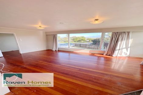 Photo of property in 92 Cascades Road, Pakuranga Heights, Auckland, 2010