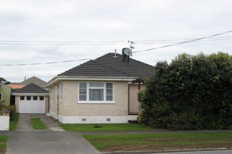 Photo of property in 6 Witako Street, Fitzroy, New Plymouth, 4312