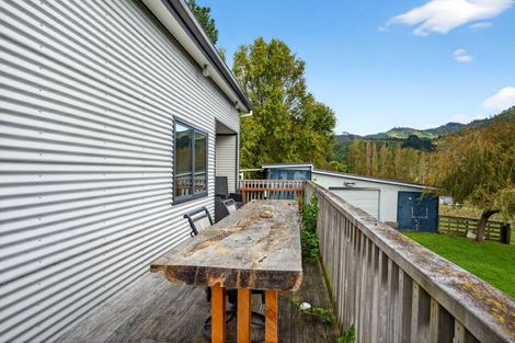 Photo of property in 5528 Castlepoint Road, Tinui, Masterton, 5889