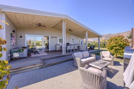Photo of property in 21 Sam John Place, Lake Hawea, 9382