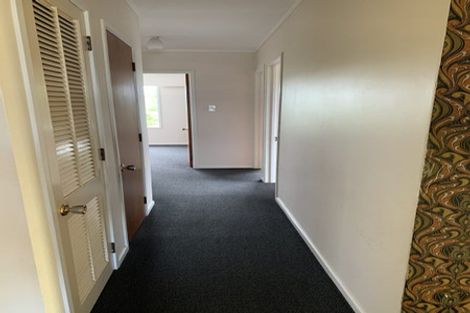 Photo of property in 4206 Great North Road, Glendene, Auckland, 0602