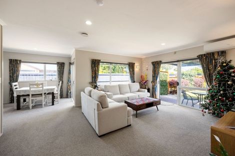 Photo of property in 50 Catalina Drive, Melville, Hamilton, 3206