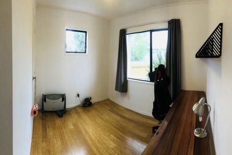 Photo of property in 8 Fortunes Road, Half Moon Bay, Auckland, 2012