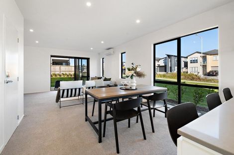 Photo of property in 1 Nga Pona Toru Road, Flat Bush, Auckland, 2019