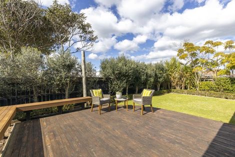 Photo of property in 11 Waimea Street, Westown, New Plymouth, 4310