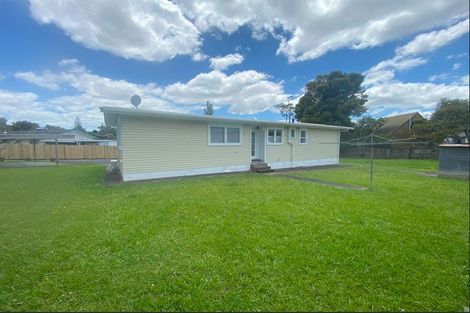 Photo of property in 19 Pendlebury Street, Green Bay, Auckland, 0604