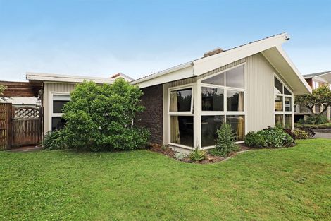 Photo of property in 9 Wynyard Crescent, Tamatea, Napier, 4112