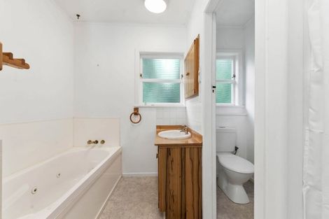 Photo of property in 8 Louis Place, Hillcrest, Rotorua, 3015