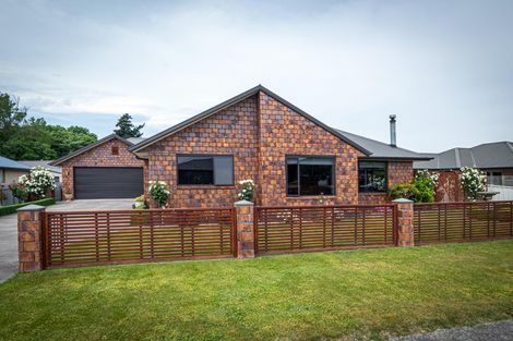 Photo of property in 13 Tancred Street, Geraldine, 7930