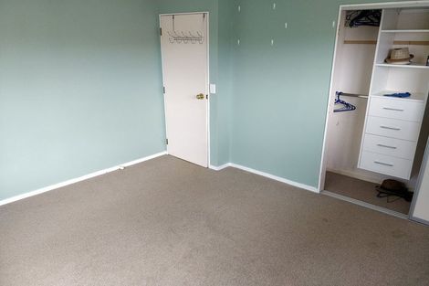 Photo of property in 3/16 Arahoe Road, New Lynn, Auckland, 0600