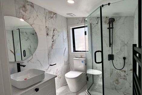 Photo of property in 17a Artesia Close, Shamrock Park, Auckland, 2016