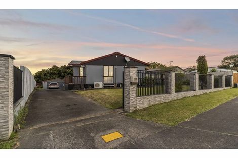Photo of property in 129 Alfriston Road, Manurewa, Auckland, 2105