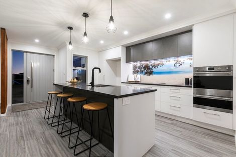 Photo of property in 32 Montiicola Drive, Papamoa Beach, Papamoa, 3118