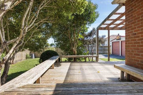 Photo of property in 1 Moheke Avenue, Roslyn, Palmerston North, 4414