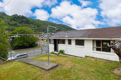 Photo of property in 2a Leicester Street, Picton, 7220