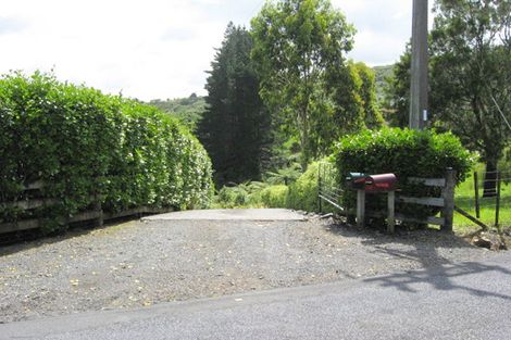 Photo of property in 802 Ponga Road, Opaheke, Papakura, 2584