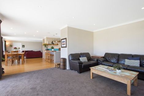 Photo of property in 17 Browns Drive, Waihi Beach, 3611