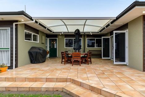 Photo of property in 23 Chilton Grove, Hokowhitu, Palmerston North, 4410