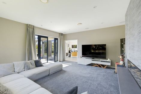 Photo of property in 49 Shelter Grove, Frankleigh Park, New Plymouth, 4310