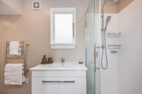 Photo of property in 25 Argyle Avenue, Takaro, Palmerston North, 4410