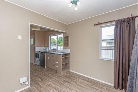 Photo of property in 40 Geraldine Crescent, Cloverlea, Palmerston North, 4412