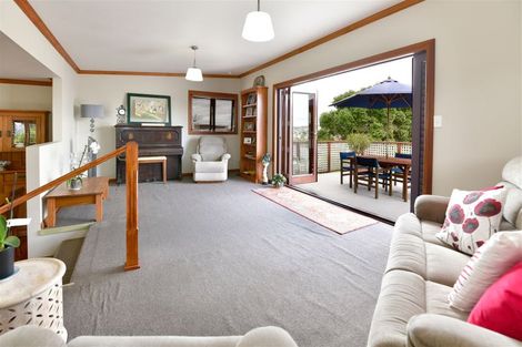 Photo of property in 64a Tiri Road, Manly, Whangaparaoa, 0930