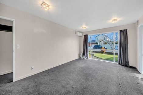 Photo of property in 2/52a Berkshire Drive, Avonhead, Christchurch, 8042