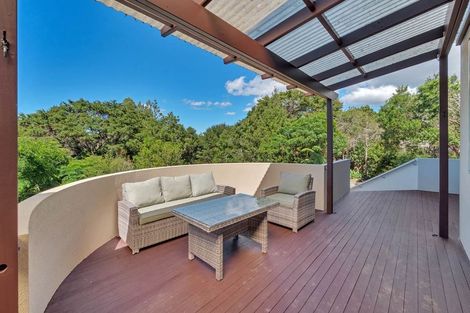 Photo of property in 11 Caversham Drive, Torbay, Auckland, 0630