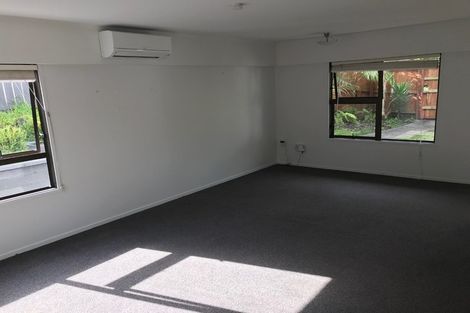 Photo of property in 3/59 Norwood Road, Bayswater, Auckland, 0622