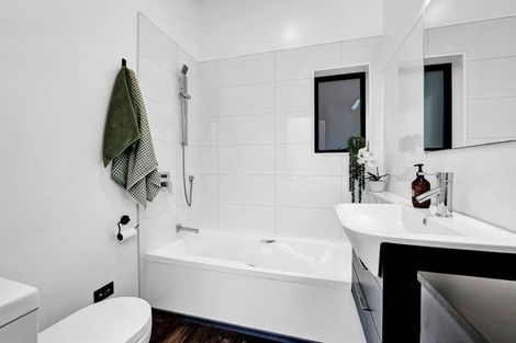 Photo of property in 82d Smart Road, Glen Avon, New Plymouth, 4312