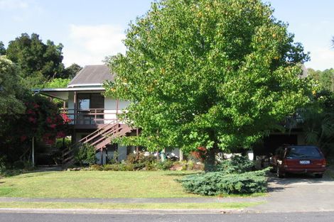 Photo of property in 30 Sandiacre Way, Browns Bay, Auckland, 0630