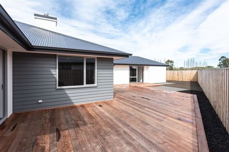 Photo of property in 10 Angus Place, Rangiora, 7400