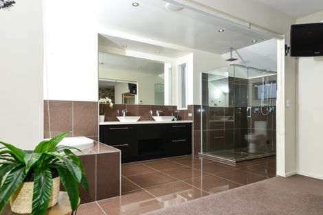 Photo of property in 5b Peninsula Point, Huntington, Hamilton, 3210