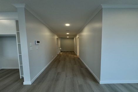 Photo of property in 17 Makenu Crescent, Wainui, 0992