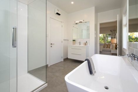 Photo of property in 241 Weston Road, St Albans, Christchurch, 8052