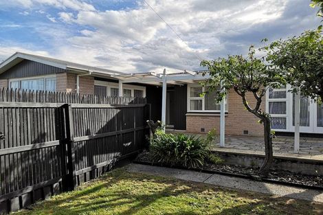 Photo of property in 6 Norrie Street, Redwood, Christchurch, 8051