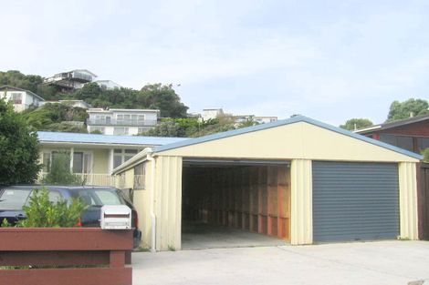 Photo of property in 104 Mana Esplanade, Paremata, Porirua, 5026