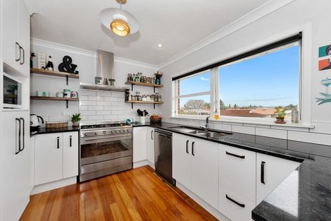 Photo of property in 24 Charles Crescent, Beerescourt, Hamilton, 3200