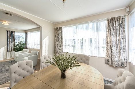 Photo of property in 51 Lee Street, Castlecliff, Whanganui, 4501