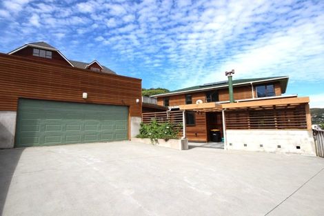 Photo of property in 42-44 David Crescent, Karori, Wellington, 6012