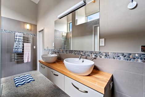 Photo of property in 923 Takatu Road, Tawharanui Peninsula, Warkworth, 0986